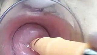 Japon Milf'in Alman gerçek penisli dildo ve Asya yemek çubuklarıyla rahim ağzından ilişkiye girmesi